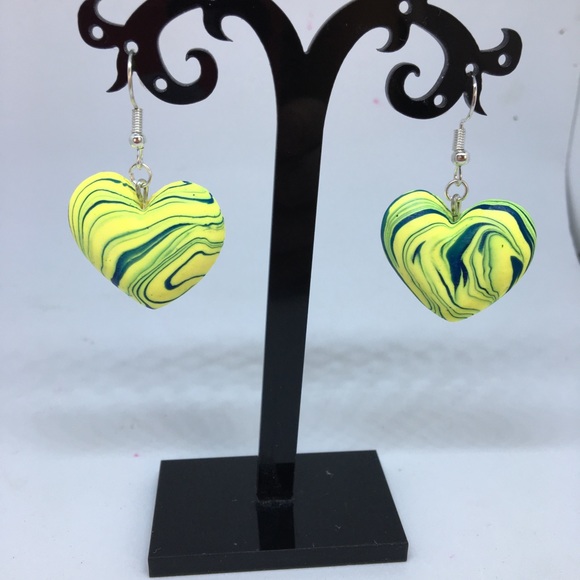 Unique Handmade Polymr Clay Hear Earrings - Picture 3 of 8